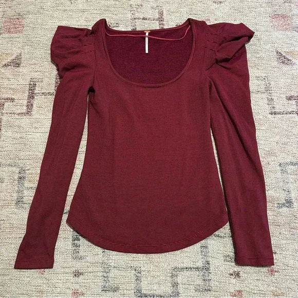 Free People Penelope Red Stripe Puff Sleeve Stretch Knit Top Size Small - Picture 2 of 10